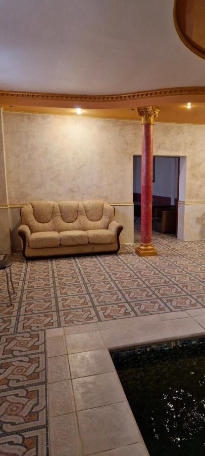 Coliseum Hotel Khmel'nyts'kyy Luaran gambar